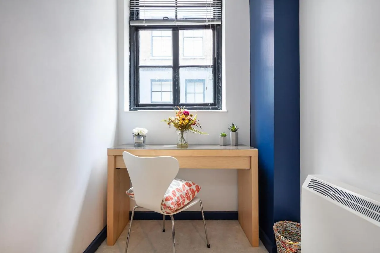 Spitalfields One Bedroom Apartment London