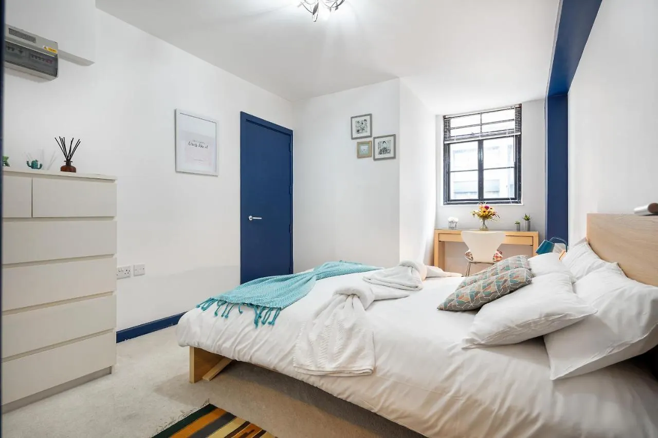 Spitalfields One Bedroom Apartment London